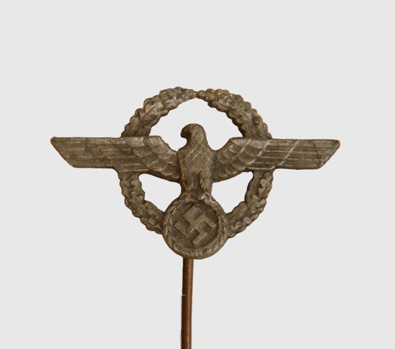 GERMAN WWII CIVILIAN EMPLOYEE OF THE ARMY LAPEL PIN.