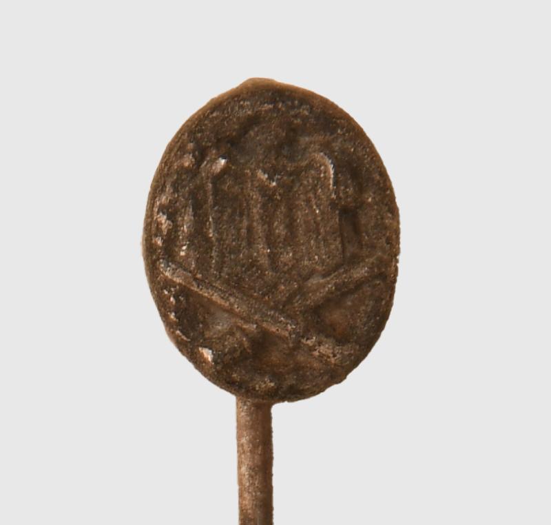 GERMAN WWII GENERAL ASSAULT BADGE MINIATURE.