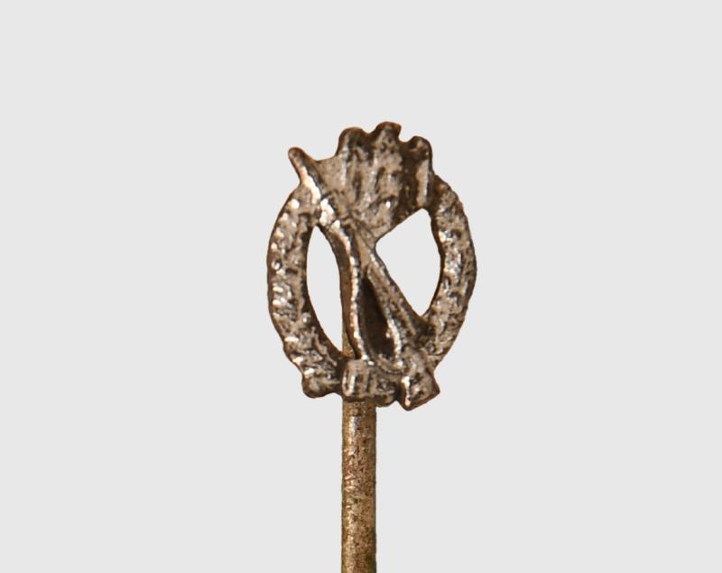 GERMAN WWII ARMY INFANTRY ASSAULT BADGE LAPEL PIN.