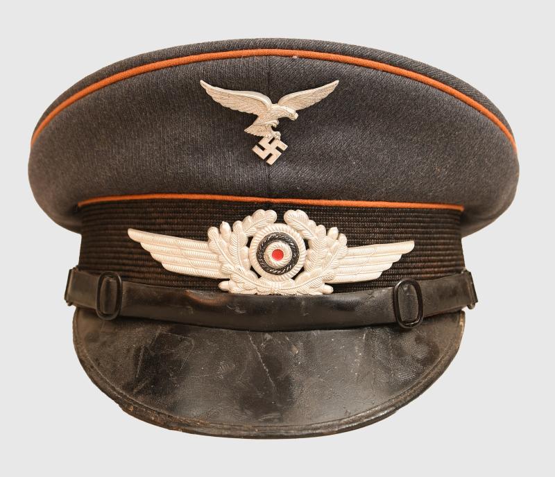 GERMAN WWII LUFTWAFFE SIGNALS NCO/MANS VISOR CAP.