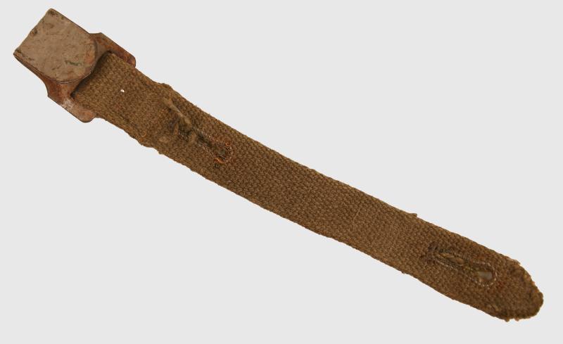 GERMAN WWII GAS MASK STEADYING STRAP.