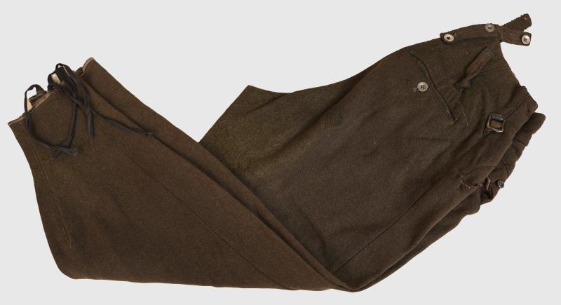 GERMAN WWII M.43 COMBAT TROUSERS.