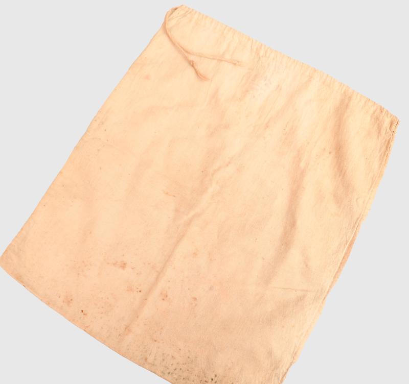 GERMAN WWII ARMED FORCES ISSUE RATION BAG.