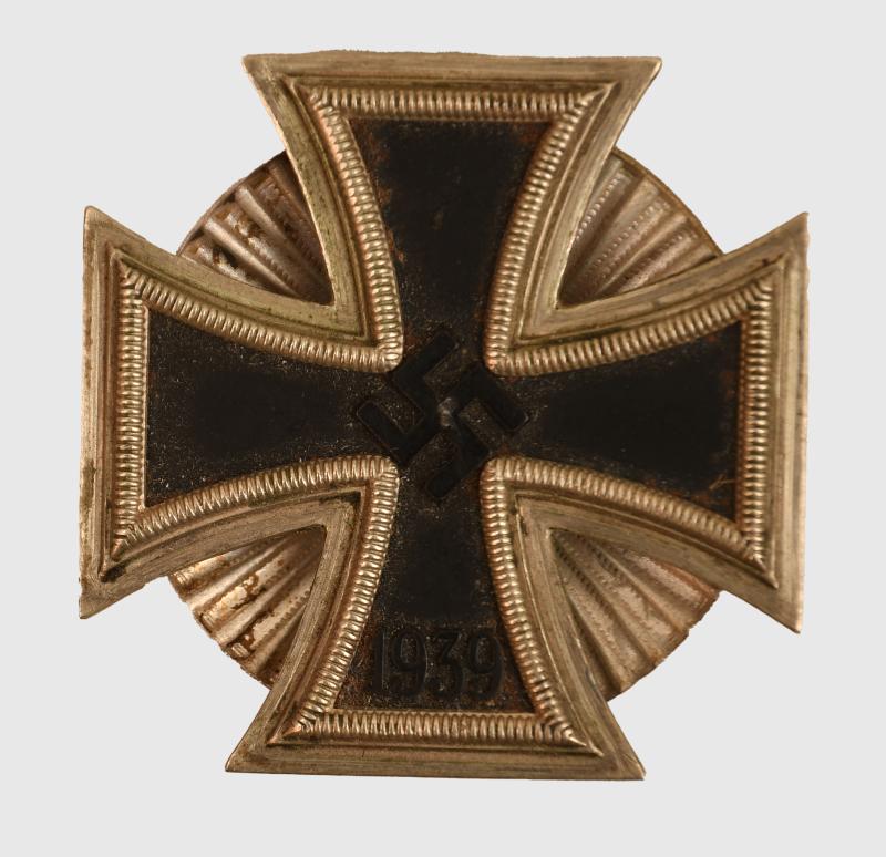 GERMAN WWII IRON CROSS FIRST CLASS DISC BACK.