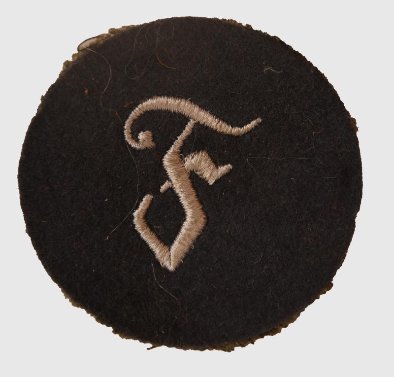 GERMAN WWII LUFTWAFFE ORDNANCE PERSONNEL FEUERWEKER CIRCULAR TRADE PATCH.
