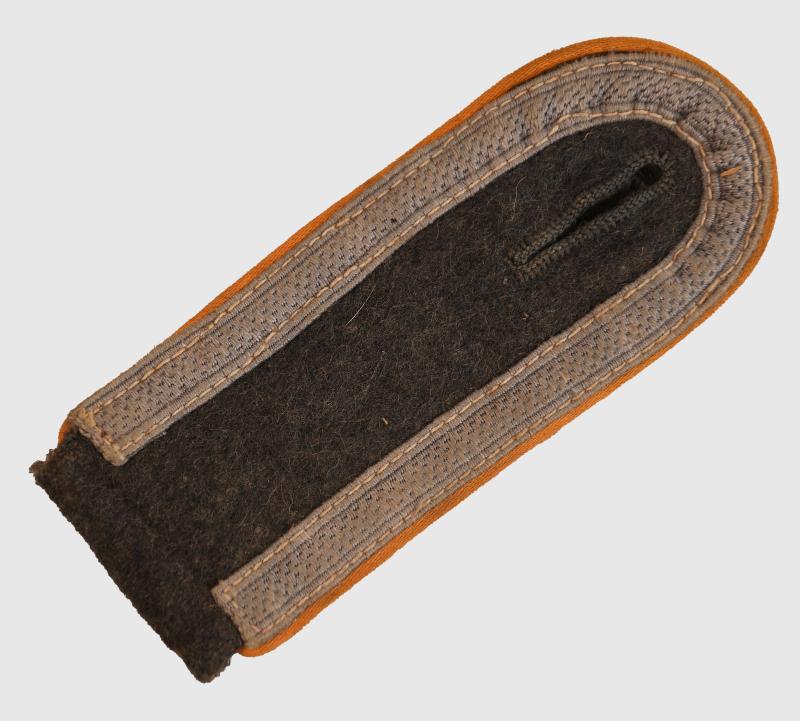 GERMAN WWII LUFTWAFFE NCO SINGLE SHOULDER BOARD.
