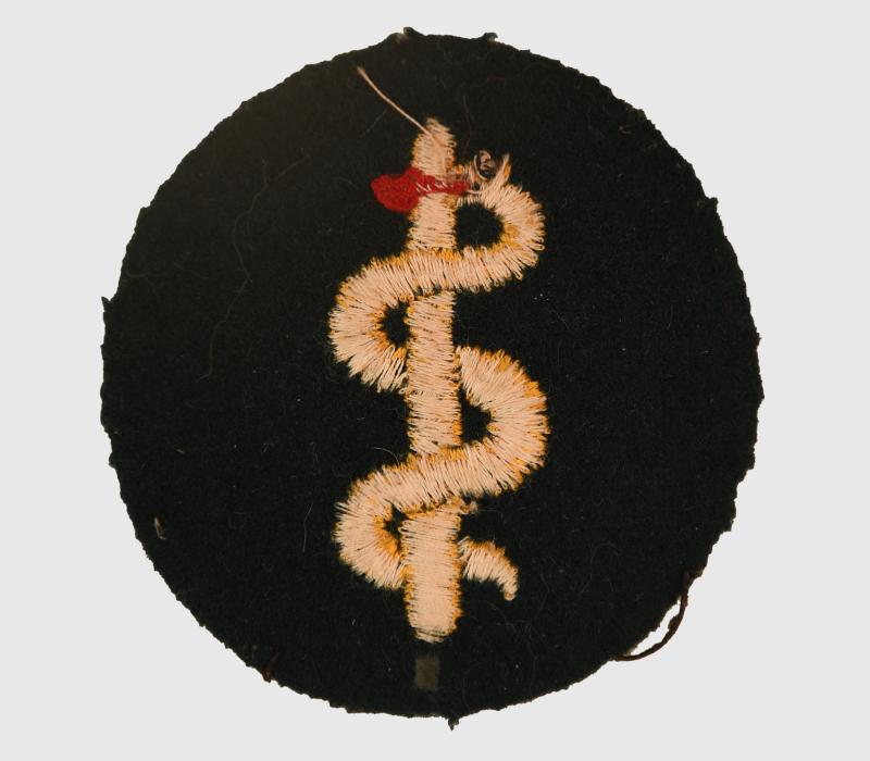 GERMAN WWII ARMY MEDICAL TRADE PATCH.