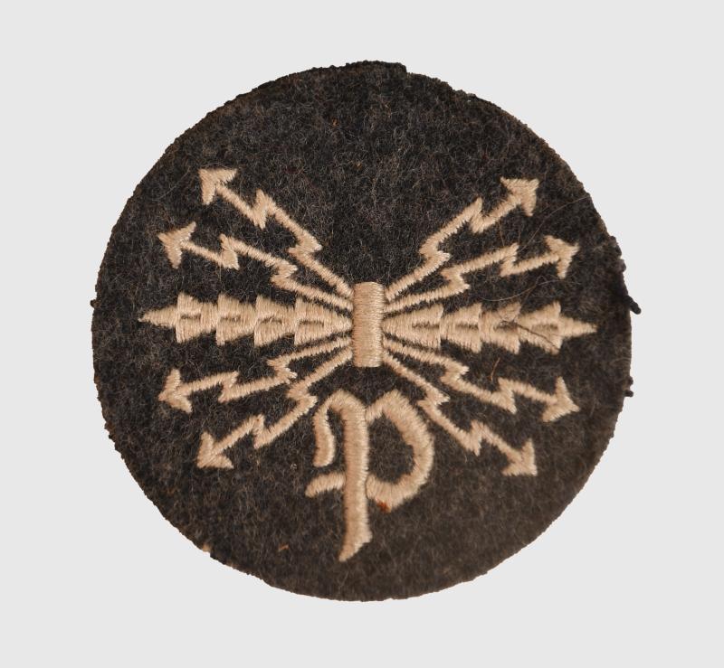 GERMAN WWII LUFTWAFFE QUALIFIED DIRECTIONAL RADIO OPERATOR PATCH.