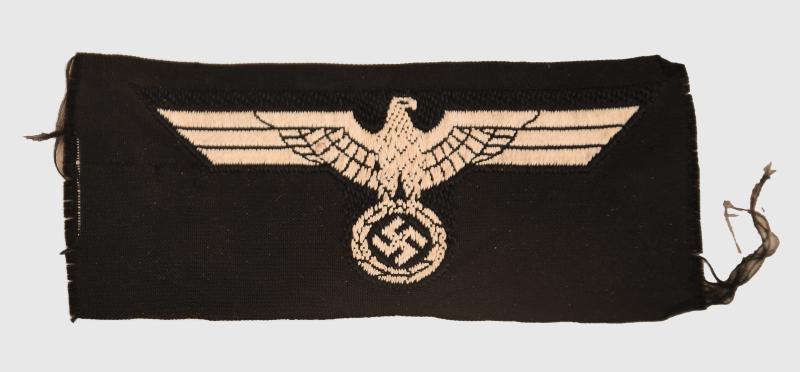 GERMAN WWII PANZER ENLISTED MAN’S OVERSEAS CAP EAGLE.