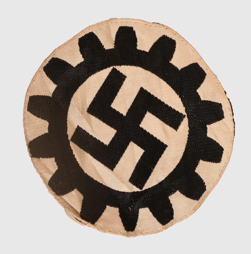 GERMAN WWII DAF SPORTS VEST EMBLEM.