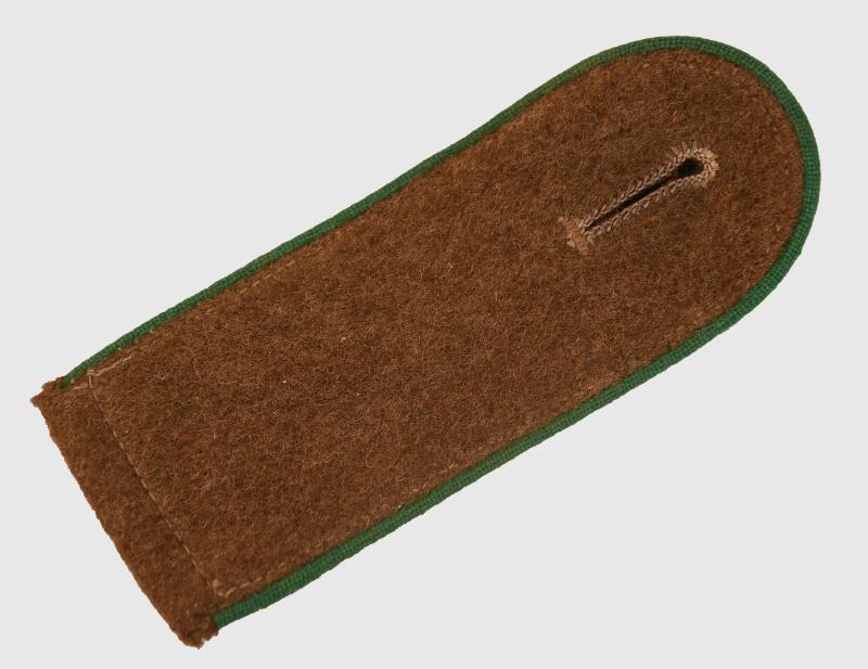 GERMAN WWII MOUNTAIN TROOPS TROPICAL SHOULDER BOARD.