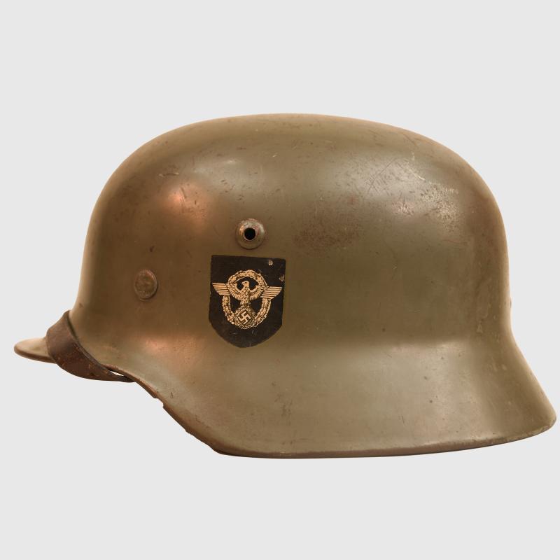 GERMAN WWII M35 DOUBLE DECAL POLICE COMBAT HELMET.