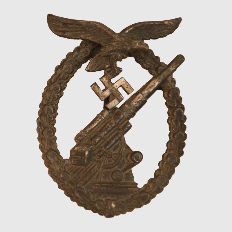 GERMAN WWII LUFTWAFFE FLAK BADGE BY ASSMANN.