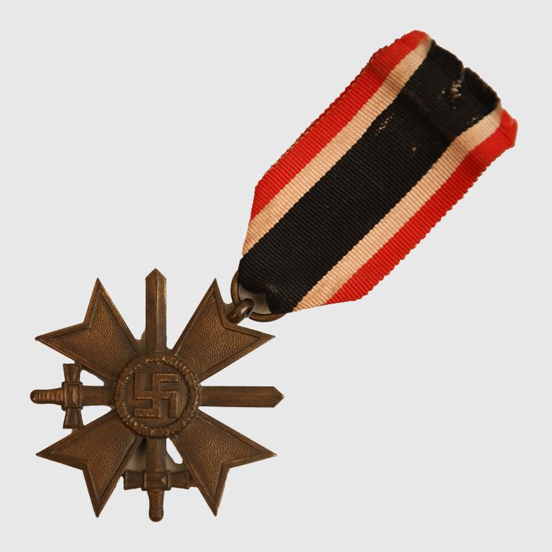 GERMAN WWII WAR SERVICE CROSS 2ND CLASS WITH SWORDS.