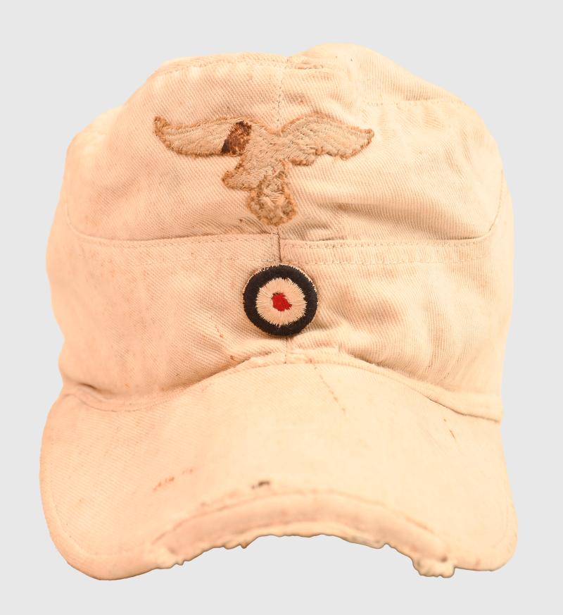 GERMAN WWII LUFTWAFFE TROPICAL VISORED FIELD CAP.