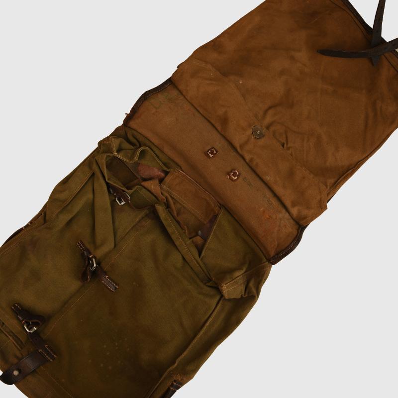 GERMAN WWII FUR BACK PACK, 39 DATED.