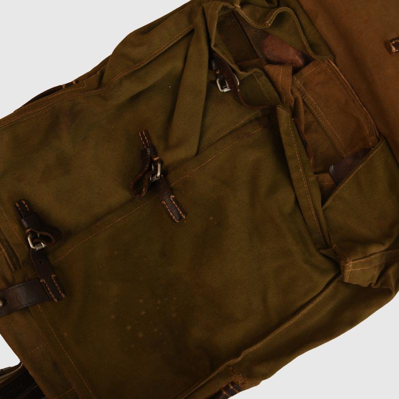 GERMAN WWII FUR BACK PACK, 39 DATED.