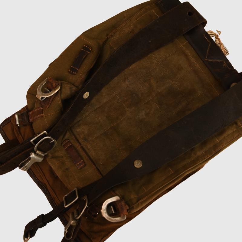 GERMAN WWII FUR BACK PACK, 39 DATED.