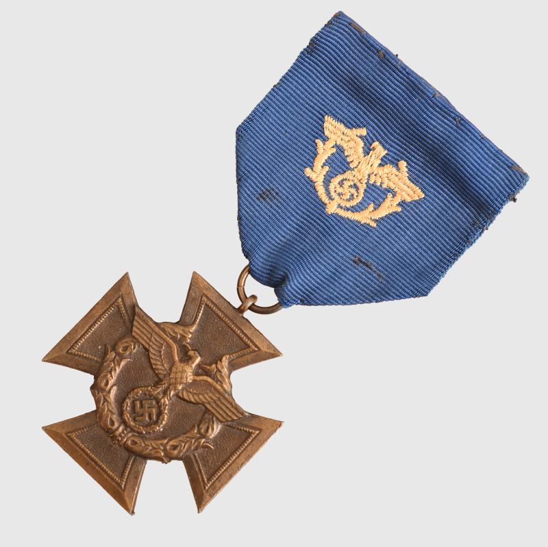 GERMAN WWII CUSTOMS SERVICE CROSS WITH ORIGINAL RIBBON.