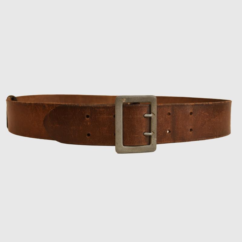 GERMAN WWII ARMY OR LUFTWAFFE OFFICERS BROWN LEATHER WAISTBELT.