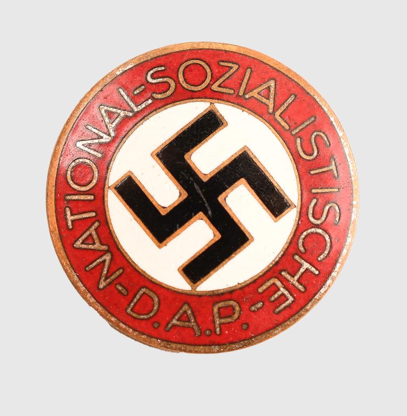 GERMAN WWII NSDAP MEMBERSHIP BADGE MARKED RZM1/14.