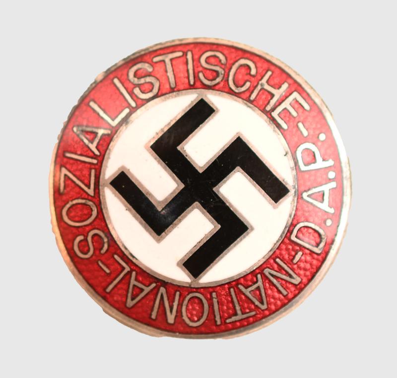 GERMAN WWII NSDAP MEMBERSHIP BADGE MARKED RZM1/14.