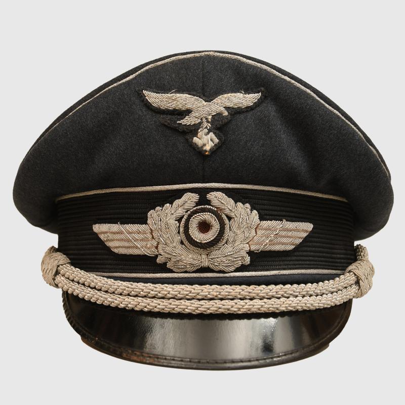 GERMAN WWII  LUFTWAFFE OFFICERS VISOR CAP