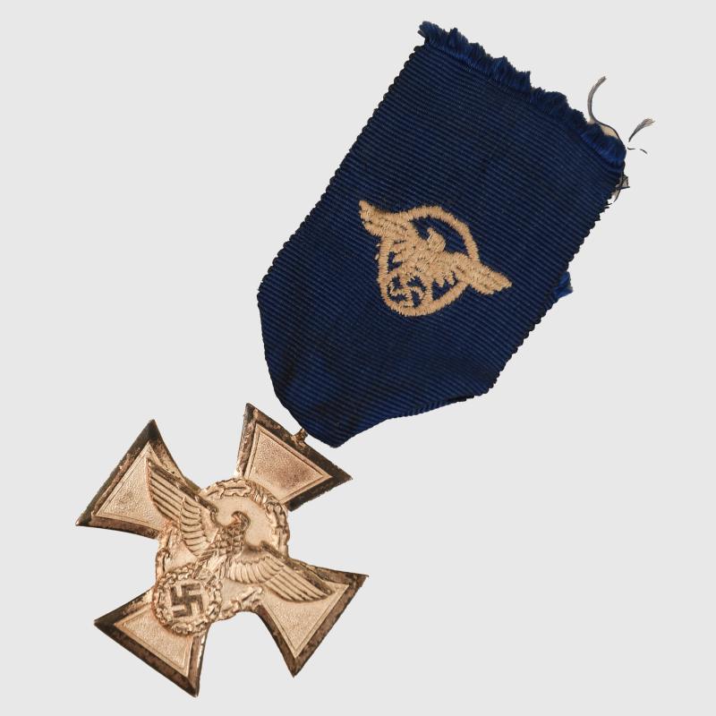 GERMAN WWII POLICE 18 YEAR LONG SERVICE MEDAL WITH RIBBON.
