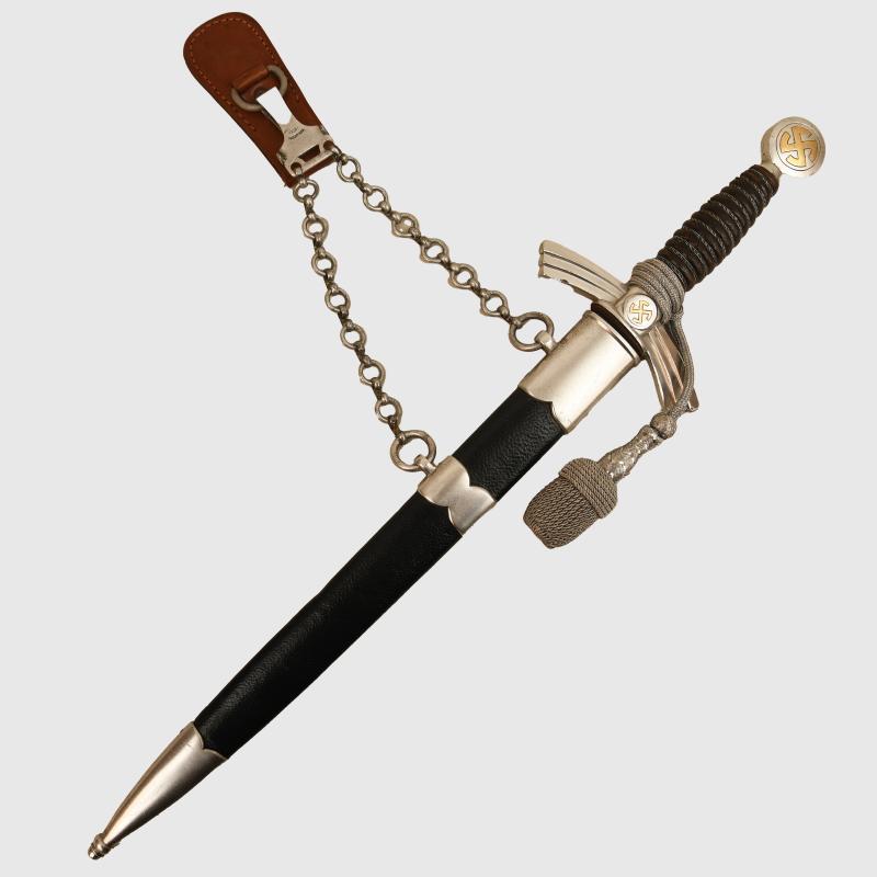 GERMAN WWII LUFTWAFFE 1ST PATTERN OFFICERS DAGGER.