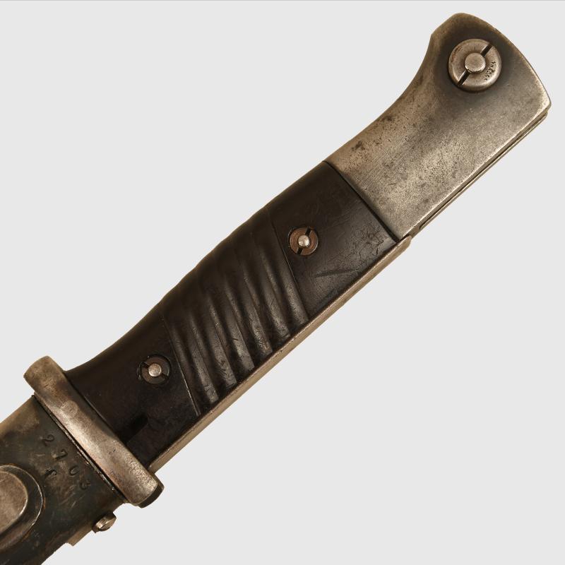 GERMAN WWII K98 BAYONET WITH MATCHED NUMBERS AND PLASTIC GRIPS.
