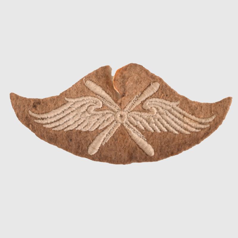 GERMAN WWII LUFTWAFFE FLYING PERSONNEL ARM BADGE.