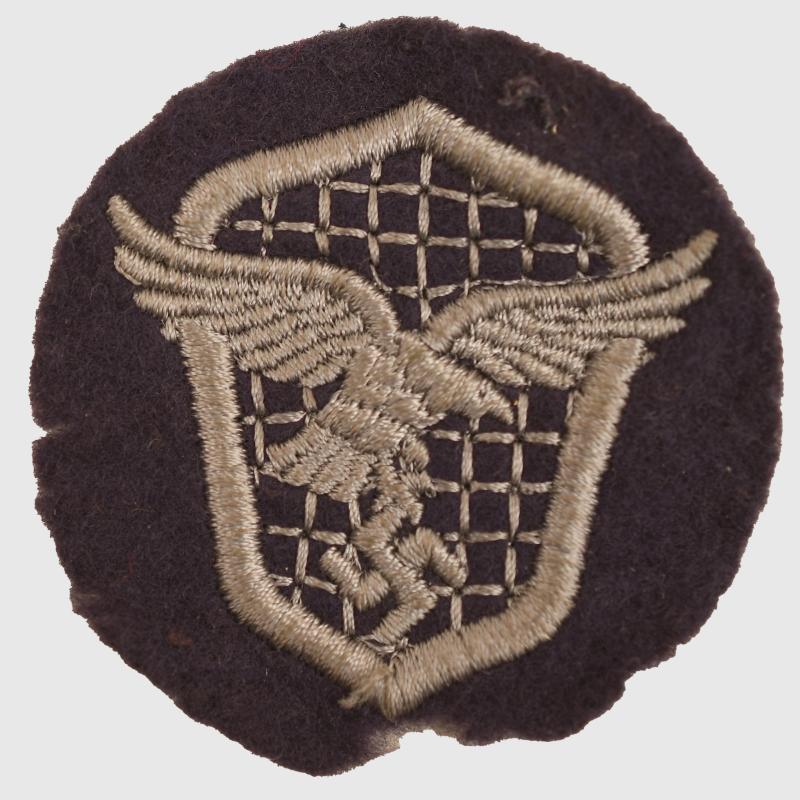 GERMAN WWII LUFTWAFFE DRIVERS BADGE.