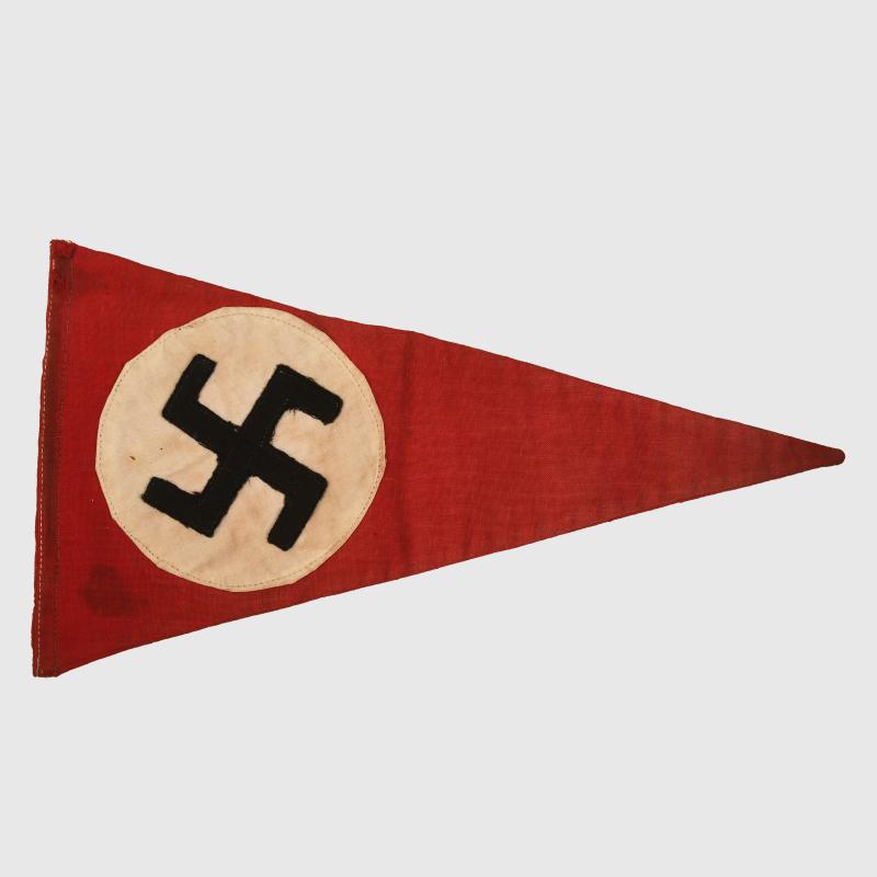 GERMAN WWII TRIANGULAR SWASTIKA PENNANT.