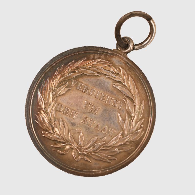 GERMAN WWI PRUSSIAN GOOD SERVICE MEDAL IN SILVER WITHOUT RIBBON.