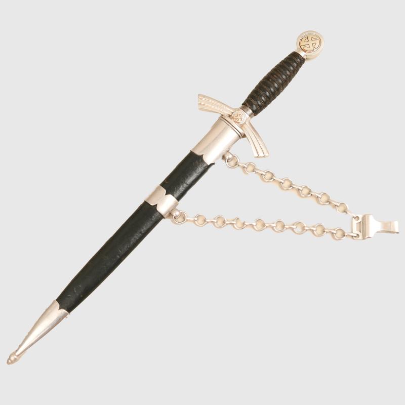 GERMAN WWII LUFTWAFFE 1ST PATTERN OFFICERS DAGGER.