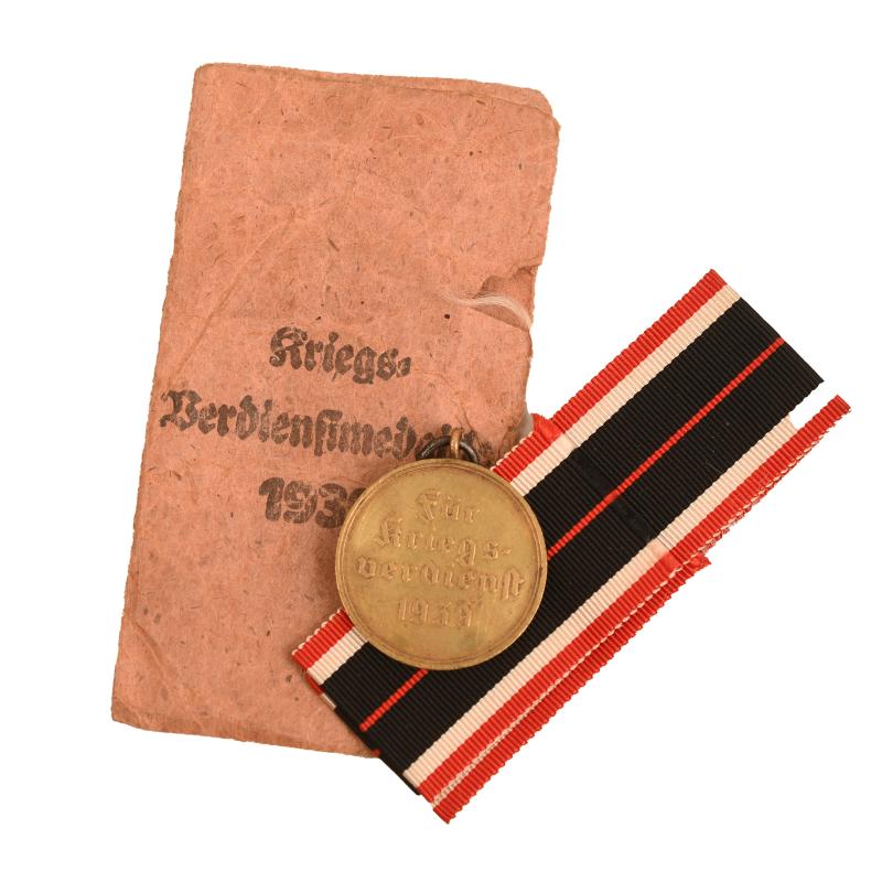 GERMAN WWII WAR SERVICE MEDAL IN PACKET.