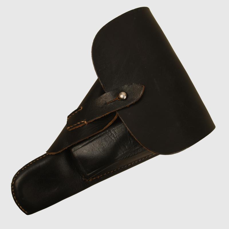 GERMAN WWII BROWNING HIGH POWER PISTOL HOLSTER IN SMOOTH LEATHER.