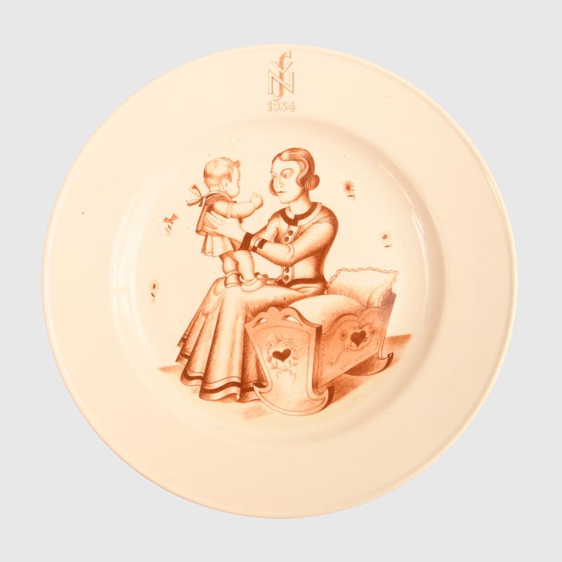 GERMAN WWII NSV WOMAN’S ORGANISATION COMMEMORATIVE PLATE.