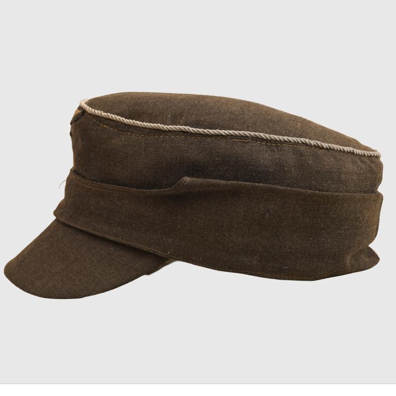GERMAN WWII LUFTWAFFE OFFICERS M.43 CAP.