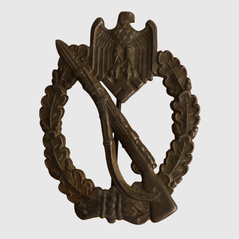 GERMAN WWII INFANTRY ASSAULT BADGE IN BRONZE.