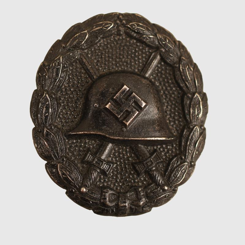 GERMAN WWII 1936 CONDOR LEGION WOUND BADGE IN BLACK.