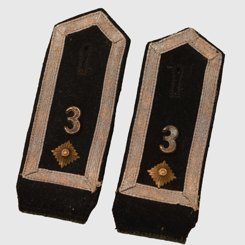 GERMAN WWII SS TOTENKOPF STANDARTE SHOULDER BOARDS.