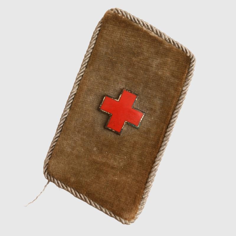 GERMAN WWII RED CROSS COLLAR PATCH, ENLISTED RANKS.