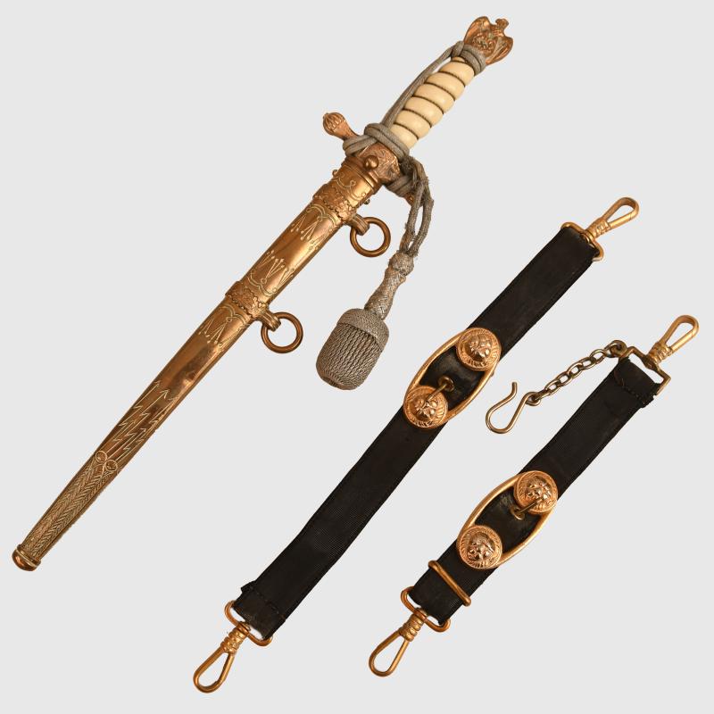 GERMAN WWII KRIEGSMARINE OFFICERS DAGGER WITH STRAPS.