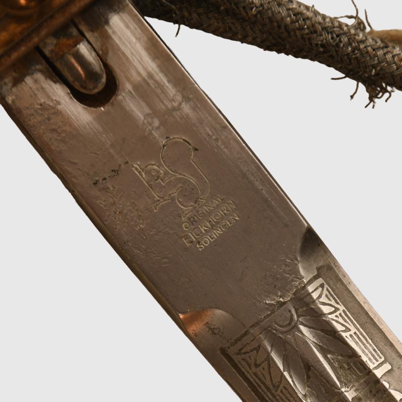 GERMAN WWII KRIEGSMARINE OFFICERS DAGGER WITH STRAPS.