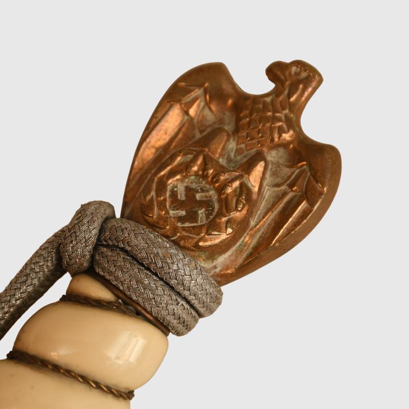 GERMAN WWII KRIEGSMARINE OFFICERS DAGGER WITH STRAPS.