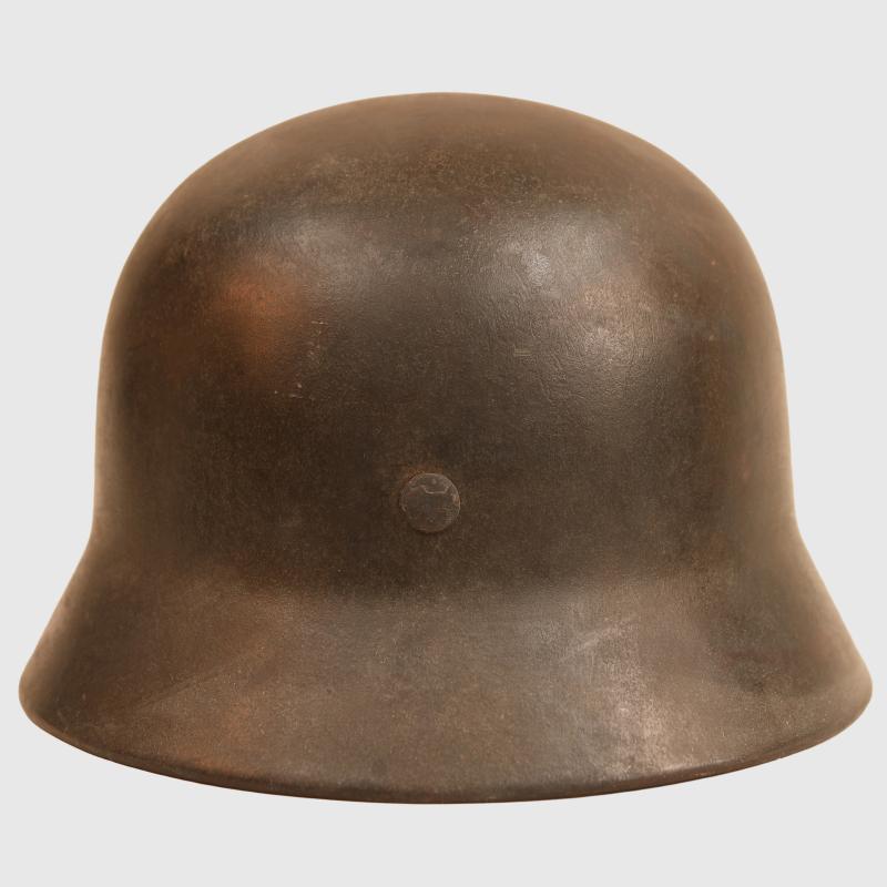 GERMAN WWII ARMY M.40 SINGLE DECAL COMBAT HELMET.