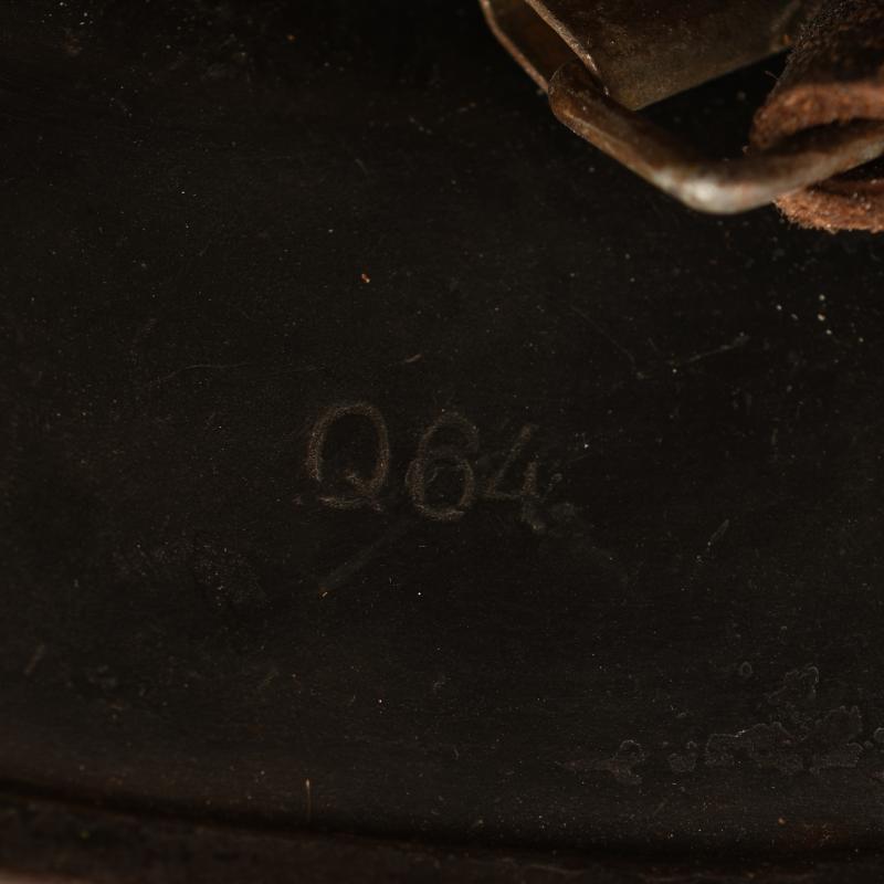 GERMAN WWII ARMY M.40 SINGLE DECAL COMBAT HELMET.