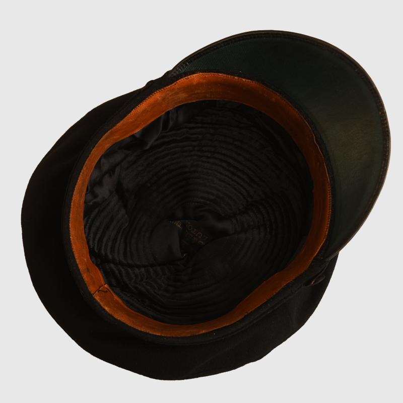 BRITISH WWII ROYAL NAVAL AIR SERVICE HAT GROUPING.