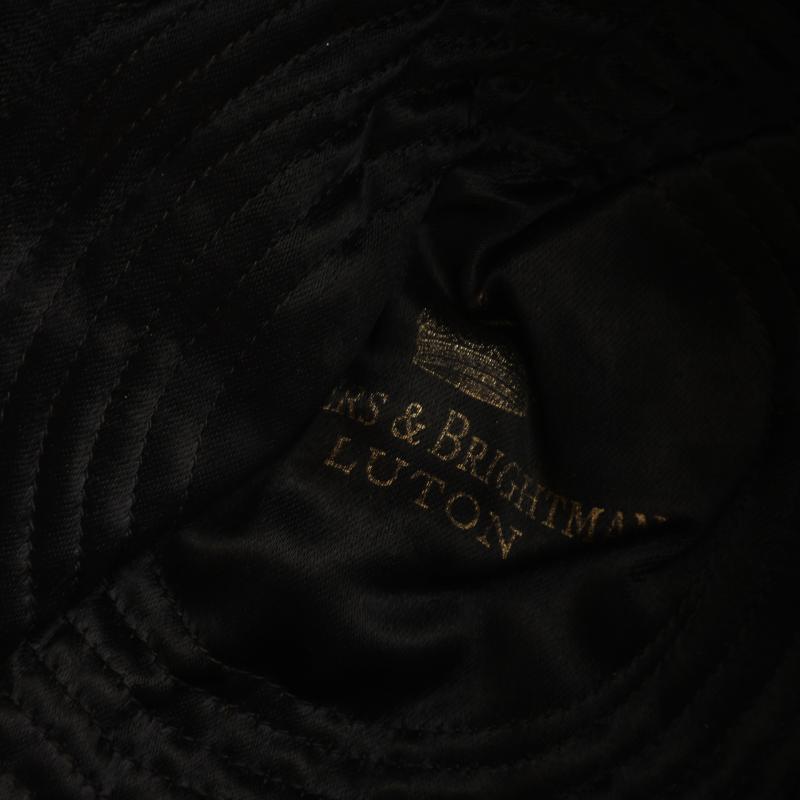 BRITISH WWII ROYAL NAVAL AIR SERVICE HAT GROUPING.